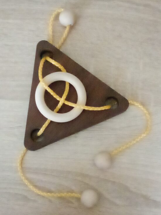 Łamigłówka triangle